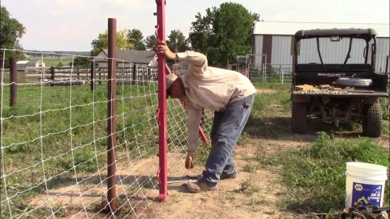 How to Stretch Welded Wire Fence